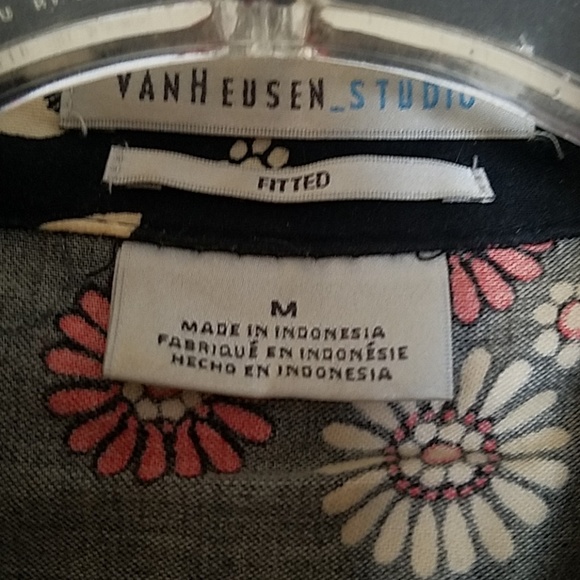 Statement patterned button down - Picture 4 of 5